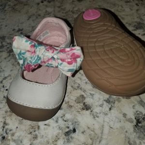 Stride rite soft motion leather mary Jane's. 3.5w